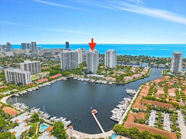 21055 Yacht Club Dr 802, Aventura FL 33180