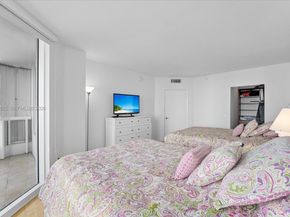 21055 Yacht Club Dr 802, Aventura FL 33180