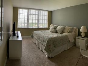 3507 Oaks Way 802, Pompano Beach FL 33069