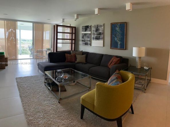 3507 Oaks Way 802, Pompano Beach FL 33069