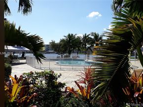 1540 NE 191st St 244, Miami FL 33179