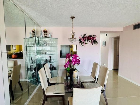 619 NE 14th Ave 703, Hallandale Beach FL 33009