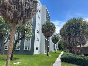 619 NE 14th Ave 703, Hallandale Beach FL 33009