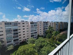 619 NE 14th Ave 703, Hallandale Beach FL 33009