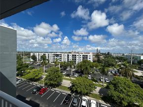 619 NE 14th Ave 703, Hallandale Beach FL 33009