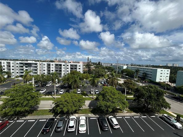 619 NE 14th Ave 703, Hallandale Beach FL 33009