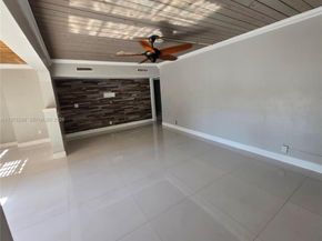 740 Conch Shell Pl, Plantation FL 33324