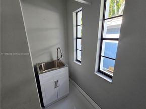 740 Conch Shell Pl, Plantation FL 33324