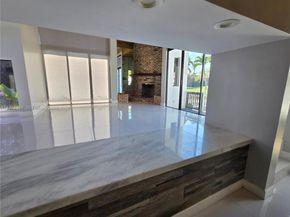 740 Conch Shell Pl, Plantation FL 33324