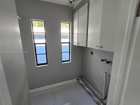 740 Conch Shell Pl, Plantation FL 33324