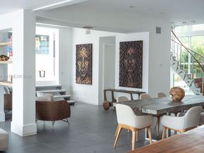 327 E Rivo Alto Dr, Miami Beach FL 33139