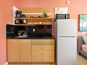 255 W 24th St 234, Miami Beach FL 33140