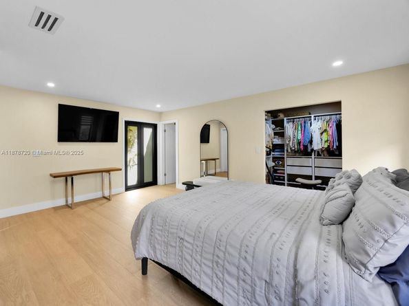 10448 SW 23rd St, Miami FL 33165