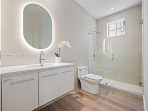 804 Crestview Cir, Weston FL 33327