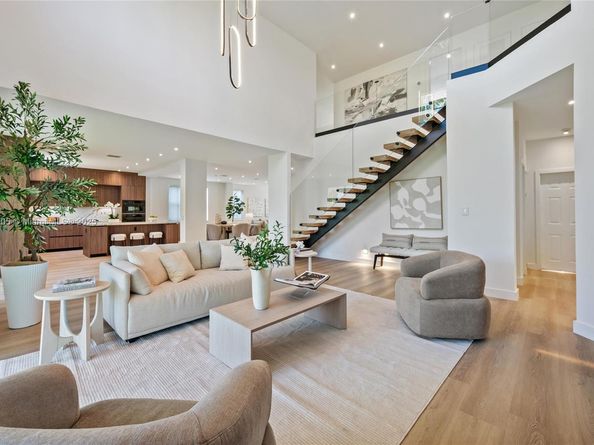 804 Crestview Cir, Weston FL 33327