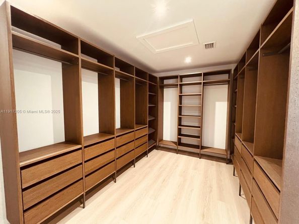 804 Crestview Cir, Weston FL 33327