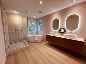 804 Crestview Cir, Weston FL 33327