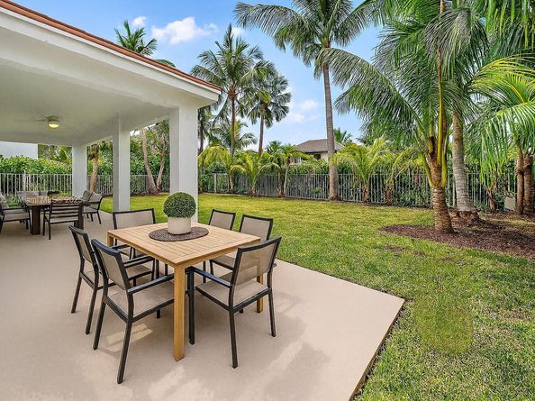 804 Crestview Cir, Weston FL 33327