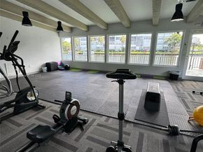 2761 Taft St 110, Hollywood FL 33020