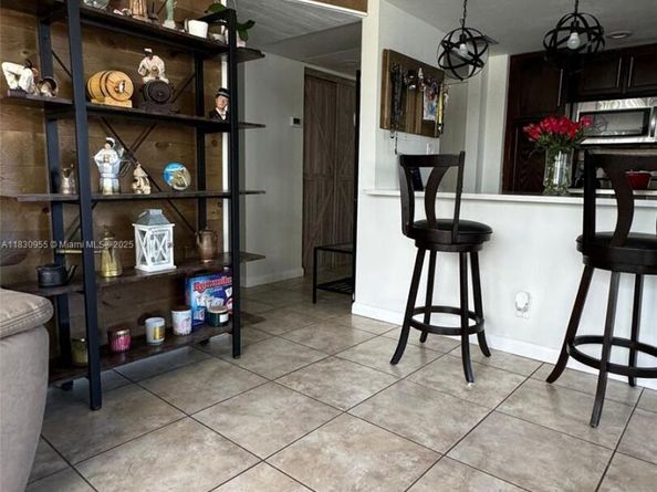 2761 Taft St 110, Hollywood FL 33020