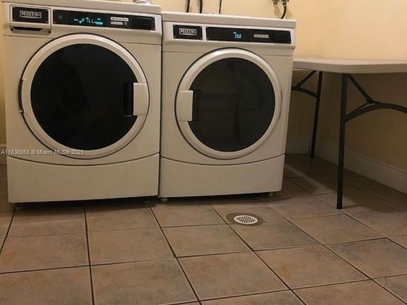 2761 Taft St 110, Hollywood FL 33020