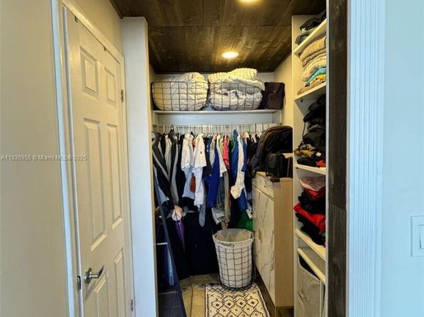 2761 Taft St 110, Hollywood FL 33020