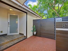 818 NE 3rd St, Hallandale Beach FL 33009