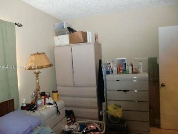 Undisclosed Address #A11826480, Fort Lauderdale FL 33311