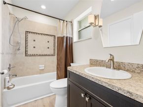 1131 NW 90th Way, Plantation FL 33322