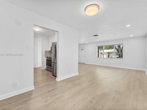 1131 NW 90th Way, Plantation FL 33322