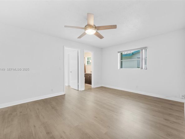 1131 NW 90th Way, Plantation FL 33322