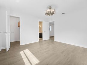 1131 NW 90th Way, Plantation FL 33322