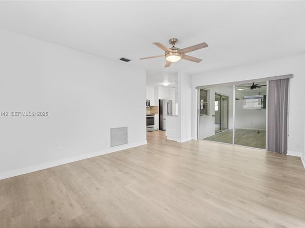 1131 NW 90th Way, Plantation FL 33322