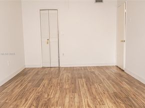 20311 NE 2nd Ave J1, Miami FL 33179