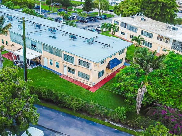 20311 NE 2nd Ave J1, Miami FL 33179