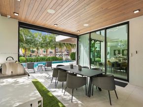 1736 SE 14th St, Fort Lauderdale FL 33316