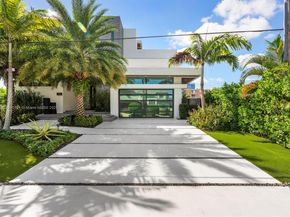1736 SE 14th St, Fort Lauderdale FL 33316