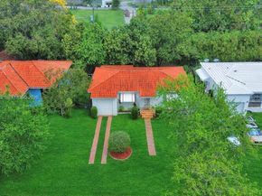 221 NE 48th Ter, Miami FL 33137
