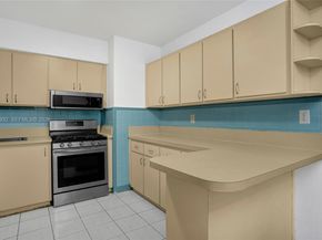 221 NE 48th Ter, Miami FL 33137