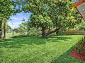 221 NE 48th Ter, Miami FL 33137
