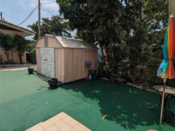 3740 W 5th Ct, Hialeah FL 33012