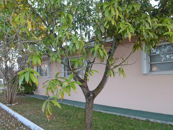 3740 W 5th Ct, Hialeah FL 33012