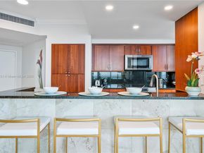 2889 Mcfarlane Rd 1801, Miami FL 33133