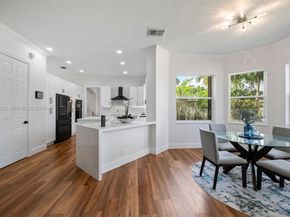 1537 Victoria Isle Way, Weston FL 33327