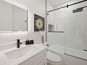 1537 Victoria Isle Way, Weston FL 33327