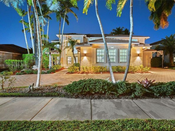 1537 Victoria Isle Way, Weston FL 33327