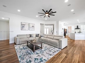 1537 Victoria Isle Way, Weston FL 33327