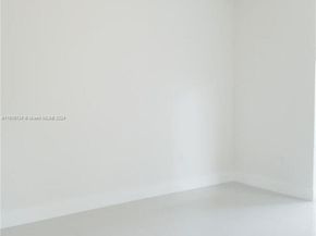 90 SW 3 St 3210, Miami FL 33130