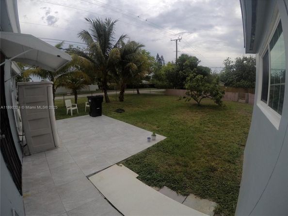 1698 NE 182nd St, North Miami Beach FL 33162