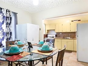 2615 NW 114th St, Miami FL 33167